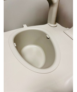 CADEIRA DE BANHO COM BRAÇOS - RS841 ONDA